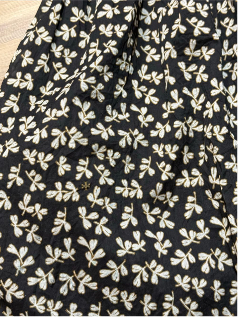 Women's Tory Burch Smocked Midi Dress in Black Little Leaves Size S - Picture 3 of 14